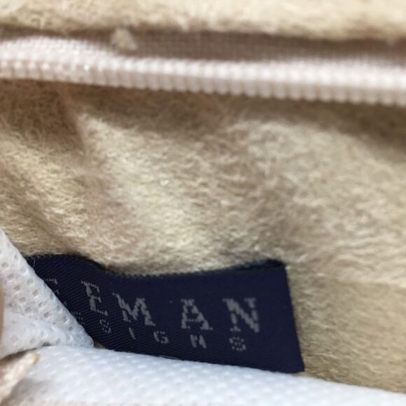 Vanbrock Red Faux Leather Travel Jewelry Case - Picture 14 of 16